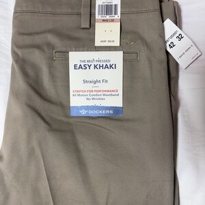 Dockers Khakis Straight Fit NWT